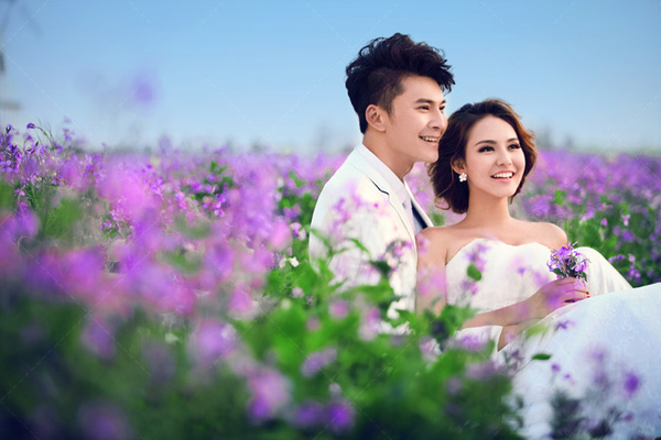 秋霞最新婚,秋霞最新婚，一場(chǎng)自然美景的探索之旅