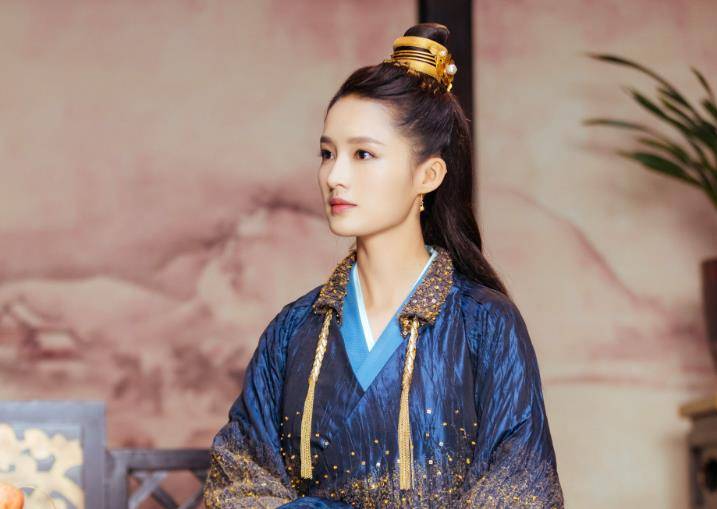 演員李齡，與自然美景的邂逅與內(nèi)心寧靜之旅
