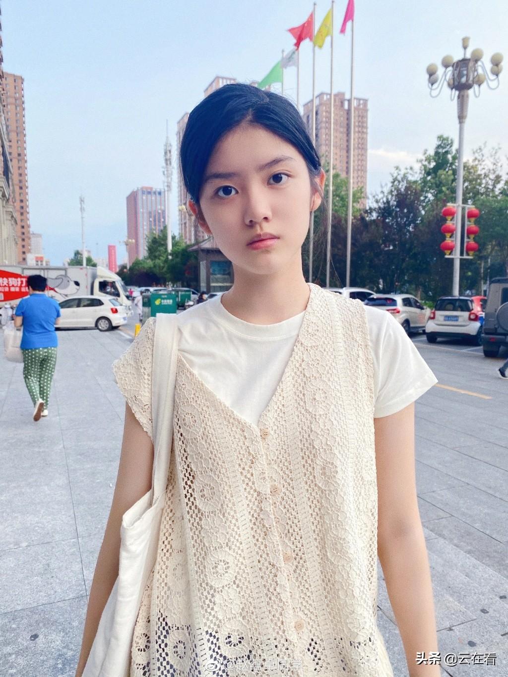 趙蘊(yùn)卓近照，日常小確幸與友情的溫馨時光