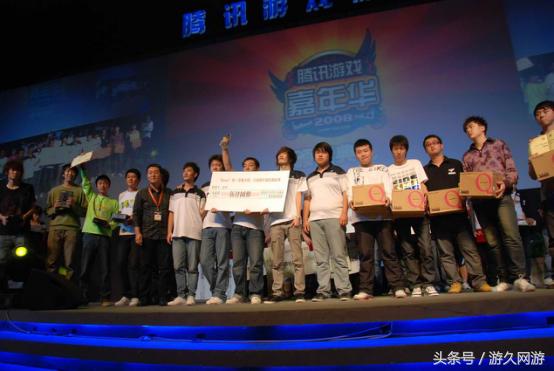 重溫經(jīng)典瞬間，回顧CF白鯊在2009年的比賽風采