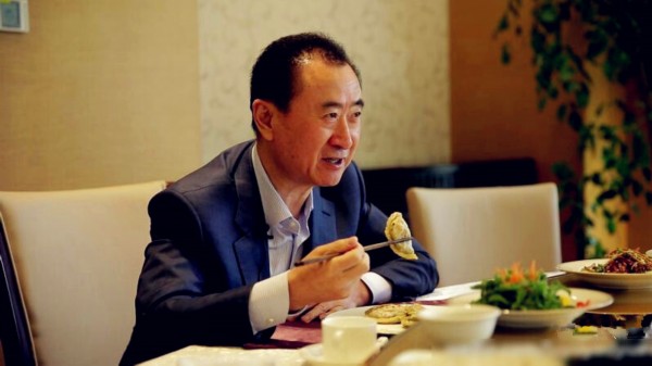 王健林引領(lǐng)科技革新，重塑生活體驗(yàn)，科技巨擘展望未來(lái)新篇章