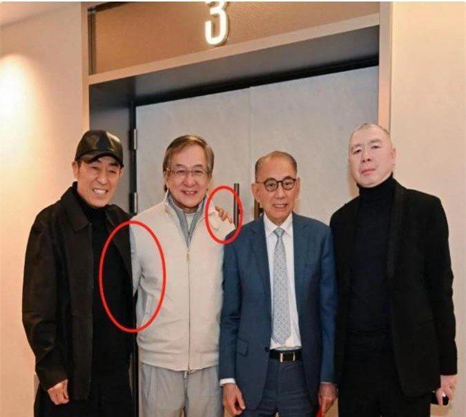 成龍最新動態(tài)揭秘，小巷深處的驚喜探索之旅（2025年）