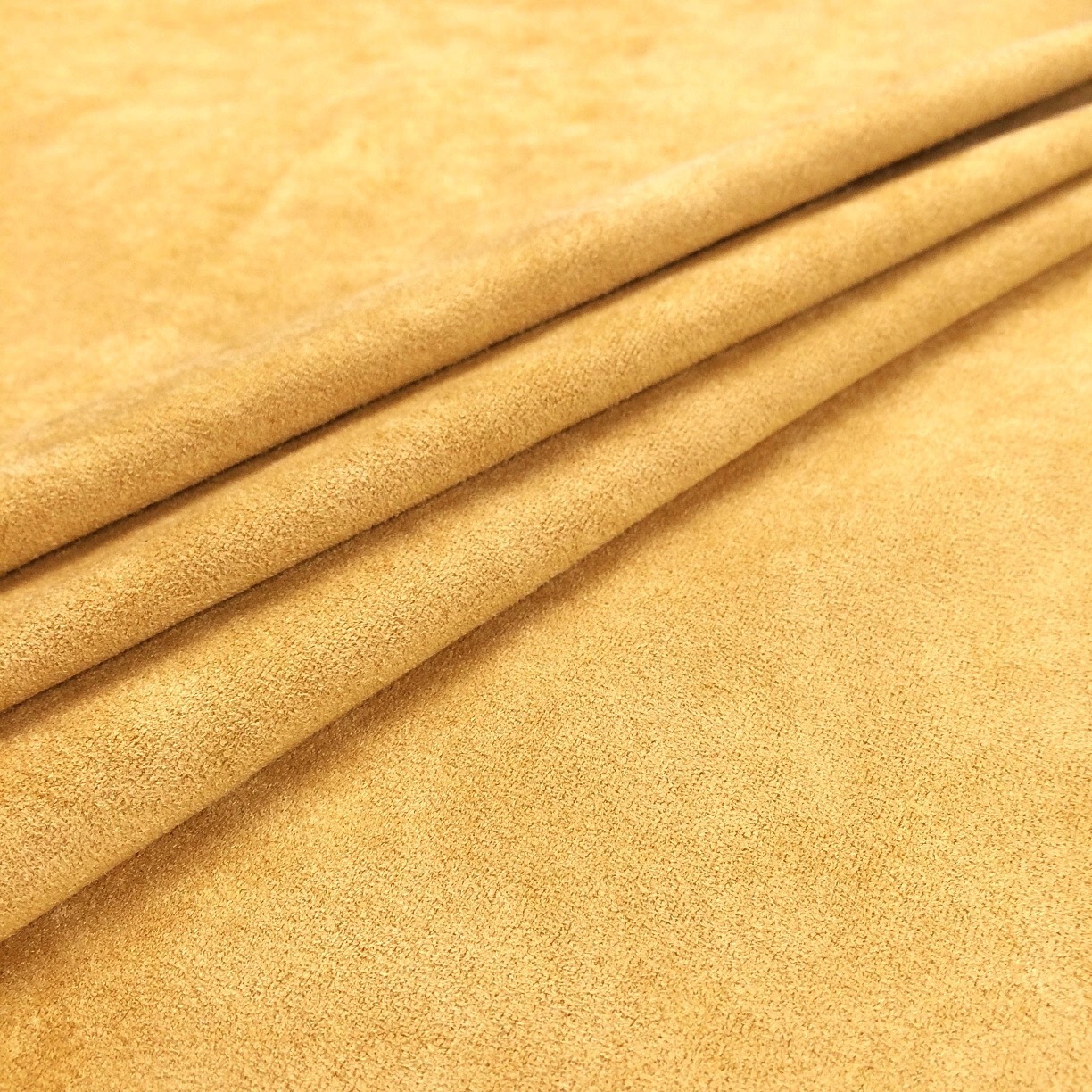 最新麂皮絨，時(shí)尚界的寵兒