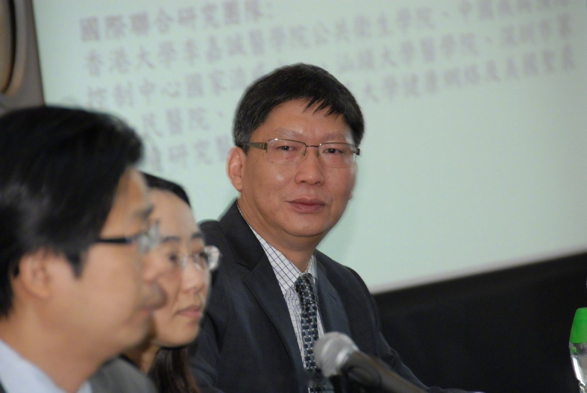 管軼最新新聞，小巷深處的獨特風味——探索一家隱藏版特色小店的旅程